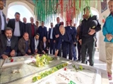 مزار شهدای گمنام دانشگاه آزاد فیروزکوه گلباران شد