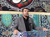 سخنرانی فرماندار شهرستان فیروزکوه پیش از خطبه های نماز جمعه به مناسبت هفته دولت در جمع نمازگزاران