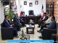 پرهیز از حاشیه، همدلی و صمیمیت