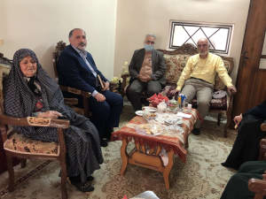 دیدار با خانواده شهدا  برای مسئولان